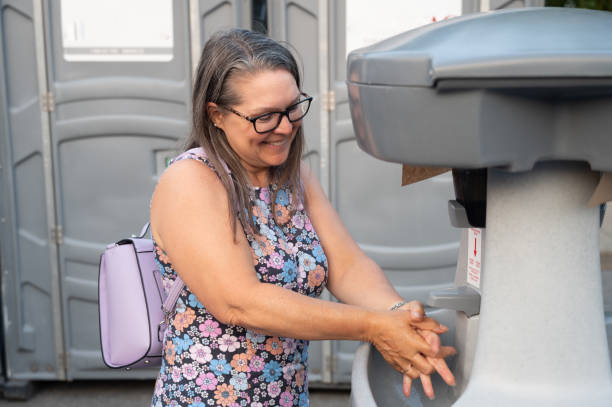 Porta potty delivery and setup in Independence, VA